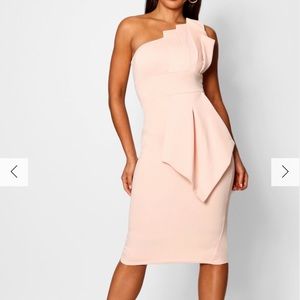 One shoulder pleated midi dress